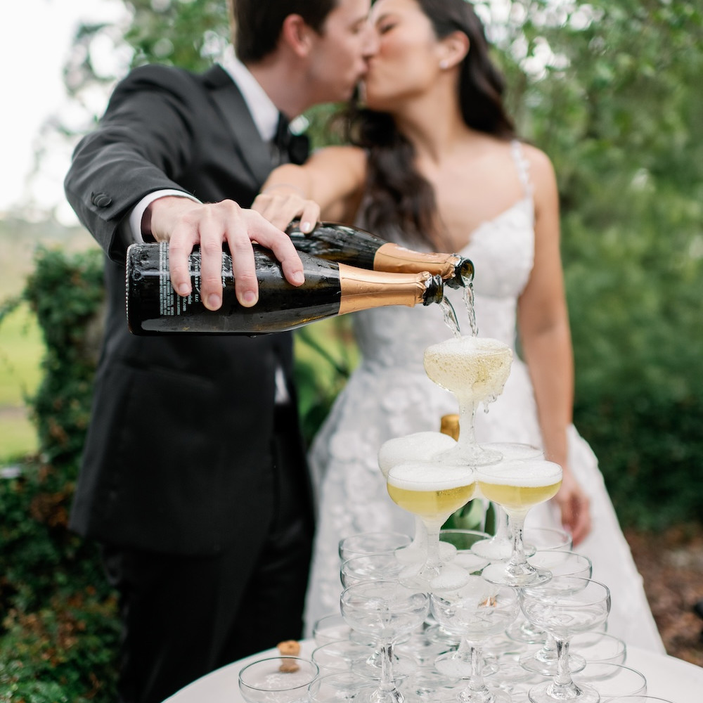 Ben & Alice's blue-and-white celebration
